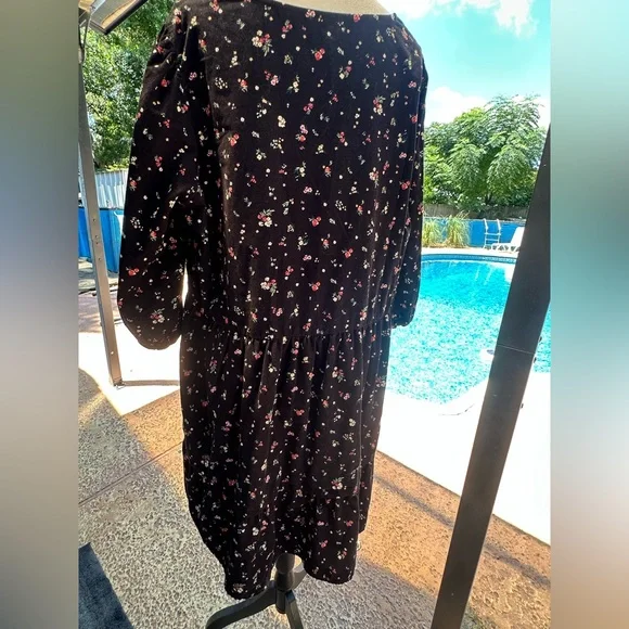 Time and Tru Black Floral Dress - Picture 5 of 8